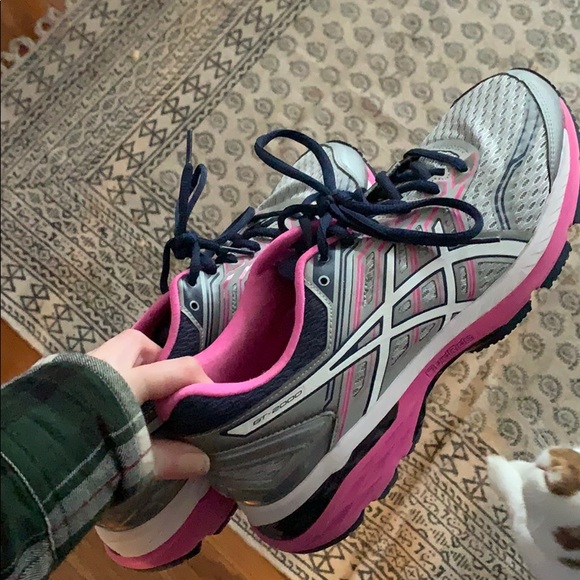 Women’s running shoes - Picture 1 of 2